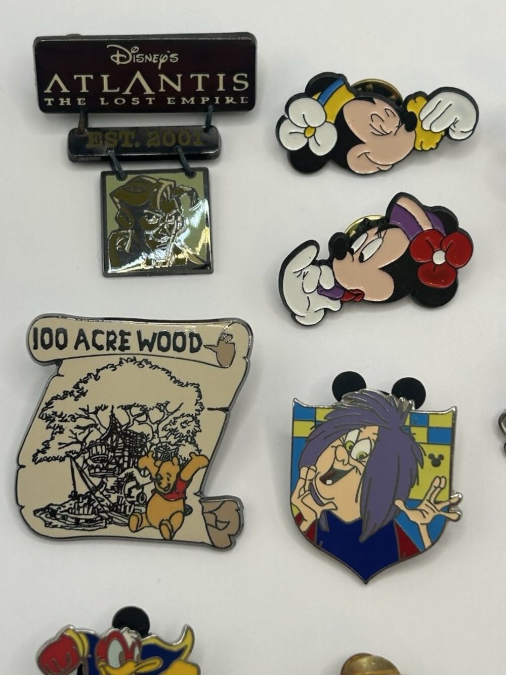 Lot Of 15 Walt Disney Trading Pins Minnie Mouse Atlantis Winnie The Pooh Haunted - Picture 2 of 13